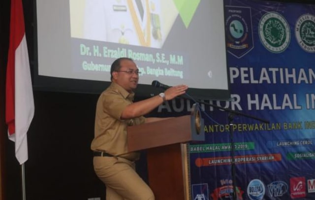 Gubernur Bangka Belitung Erzaldi Rosman saat meluncurkan koperasi Syariah. (Ist)