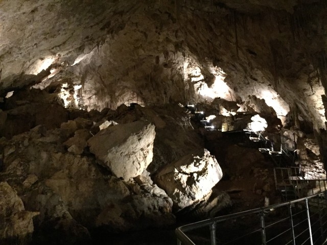 Gua Mammoth