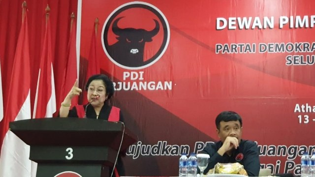 Ketua Umum PDIP Megawati Soekarnoputri memberikan pengarahan di Sekolah DPD dan DPC PDIP seluruh Indonesia di Bogor. Foto: Dok. Tim Media PDIP