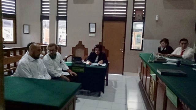 Para terdakwa di Pengadilan Negeri Denpasar. Foto: Denita br Matondang/kumparan