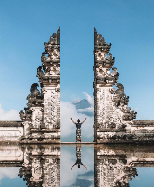 Traveling untuk Melihat Sesuatu yang Baru (3156)