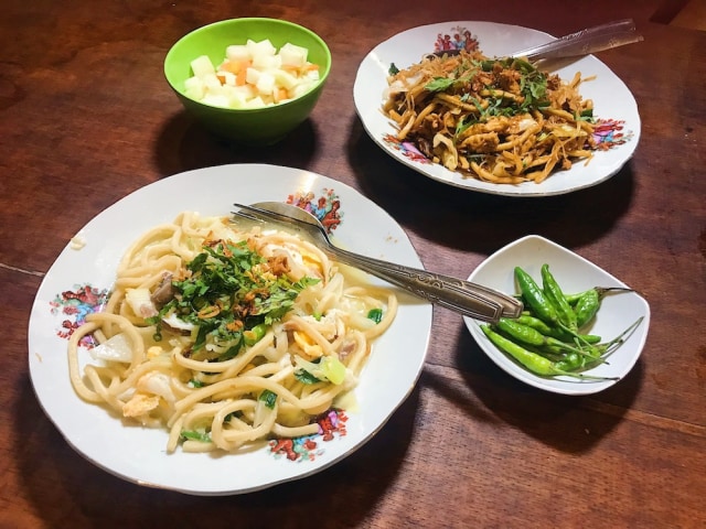 Gurih! Bakmi Jawa Pak Pele Siap Hangatkan Perut dan 