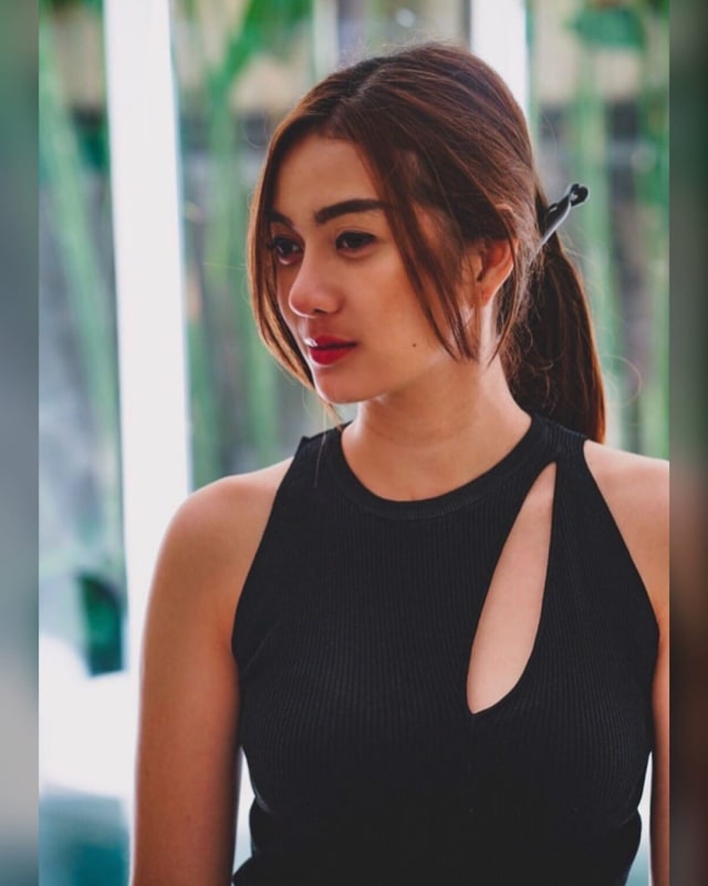 Mantan kekasih Rezky Aditya, Razer Patricia