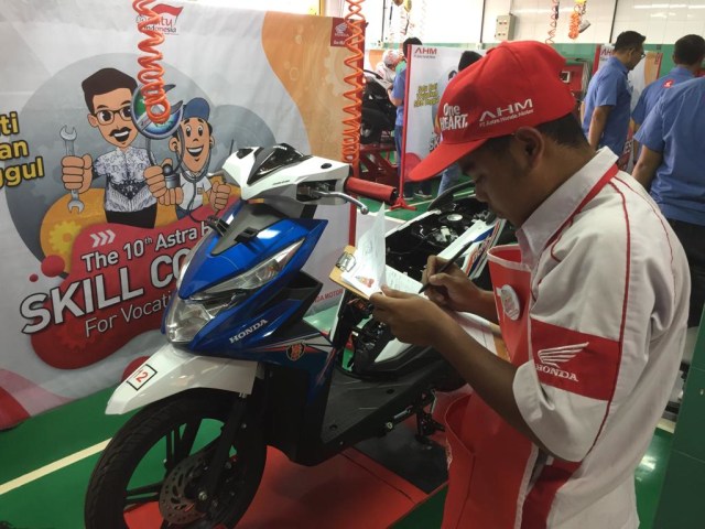 Salah satu peserta dalam ajang Astra Honda Skill Contest ke-10 di Jakarta, 14-16 Oktober 2019. Foto: Bagas Putra Riyadhana