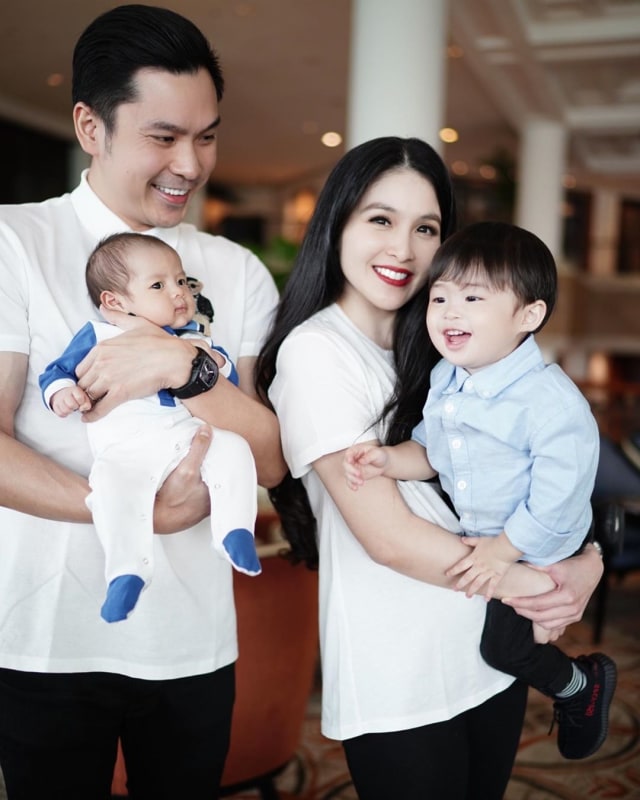 Keluarga Sandra Dewi Foto: Instagram @sandradewi88