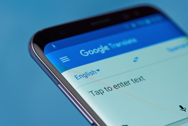 Ilustrasi Google Translate. Foto: Shutterstock