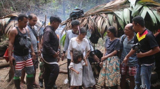 Masyarakat Adat Tobelo Dalam, Kelompok Warga Akejira Halmahera Tengah. Foto: Dokumentasi PW AMAN MALUT