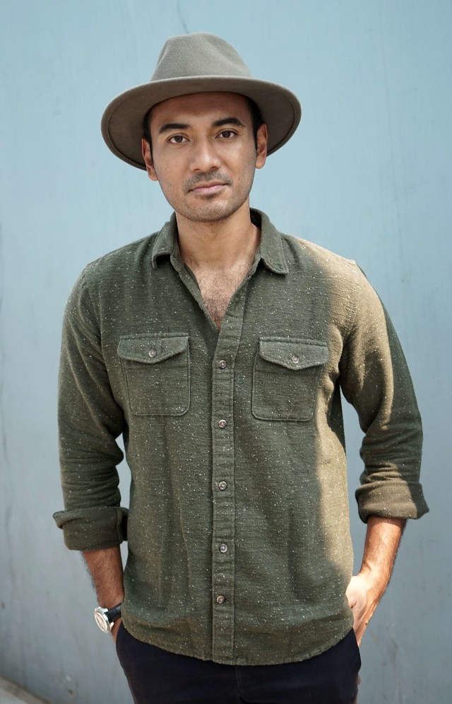 Aktor Ario Bayu saat ditemui dikawasan Tendean, Jakarta, Kamis, (17/10). Foto: Dok. Ronny
