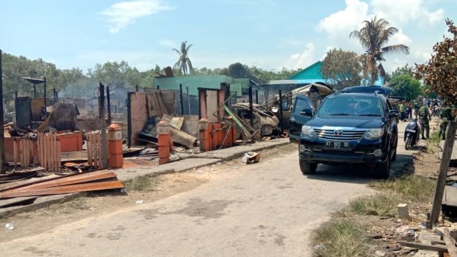 Kondisi bangunan yang terbakar pascaricuh di Kecamatan Penajam, Kabupaten Penajam Paser Utara. Foto: Dok. Istimewa