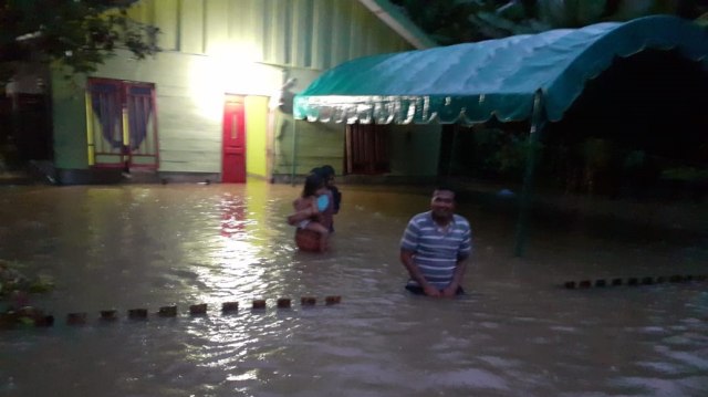 Banjir yang melanda Simeulue. Foto: BPBD Simeulue
