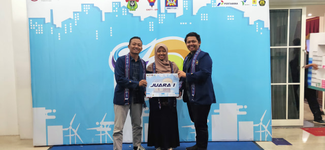 3 Mahasiswa Untan meraih juara 1 lomba karya tulis ilmiah tingkat nasional. Foto: Dok Hi!Pontianak
