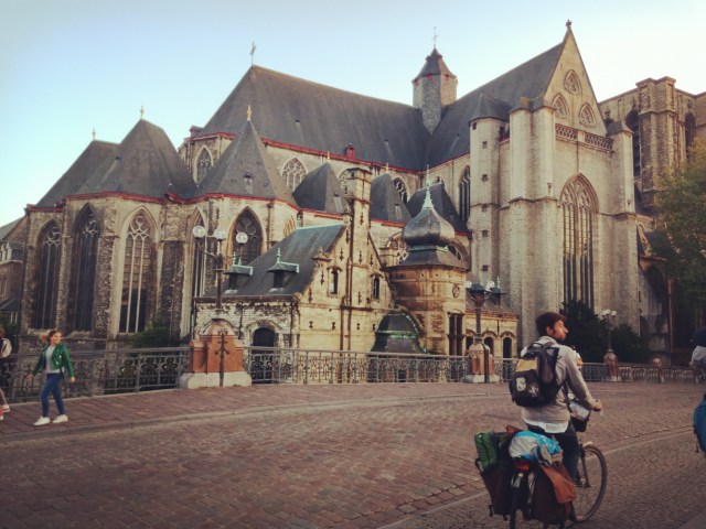 Destinasi wisata di Gent, Berlin, banyak yang menarik. Namun masih banyak wisatawan yang belum mengetahui banyak tentang Gent. Foto: Daniel Chrisendo