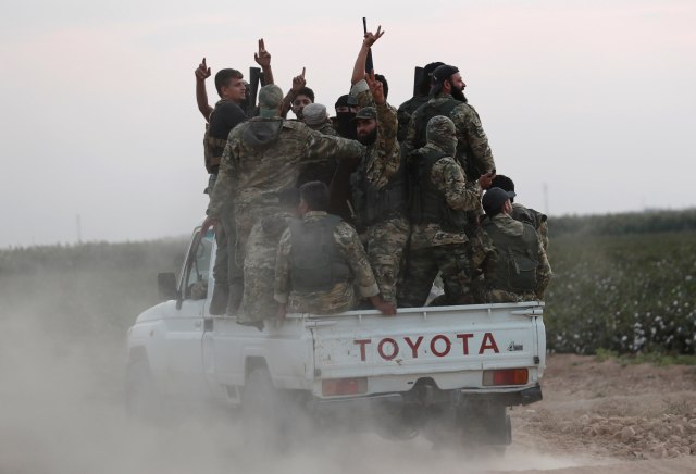 Milisi pro-Turki di utara Suriah Foto: Reuters/Murad Sezer