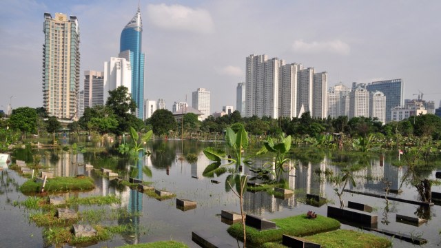 TPU Karet Bivak di Tanah Abang, Jakarta Pusat, terendam banjir, 4 Februari 2014. (Foto: Shutterstock/Dani Daniar)