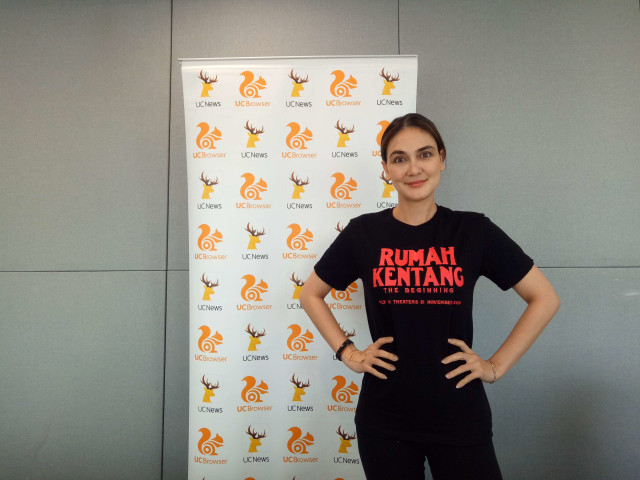 Luna Maya dan para personel film Rumah Kentang (SQ)