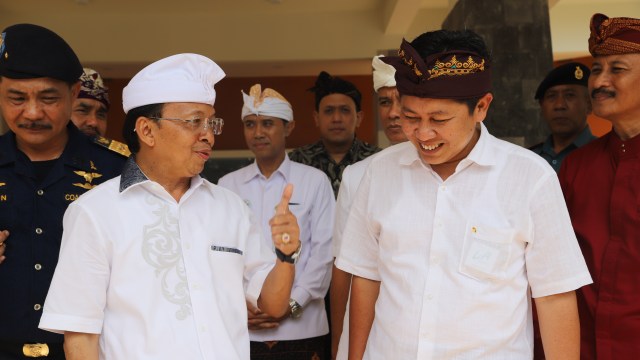 kapal Explorer Dream, Bali, Gubernur Bali Wayan Koster