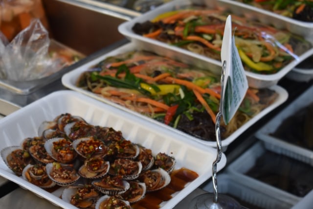 Patut Ditiru, Potret Pasar Tradisional di Seoul, Korea (843541)