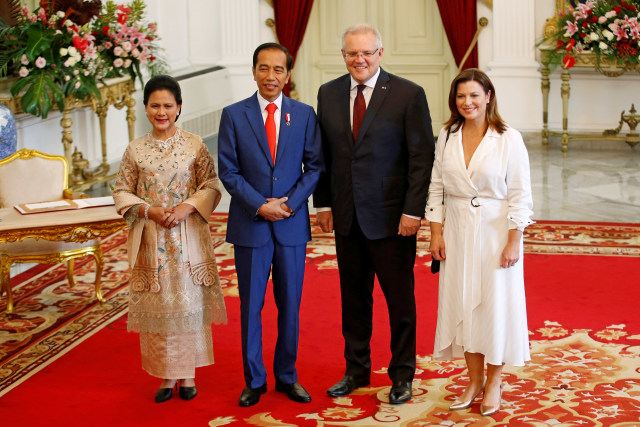 Presiden Joko Widodo (kedua kiri) menyambut kunjungan kehormatan Perdana Menteri Australia Scott Morrison di Istana Merdeka, Jakarta. Foto: REUTERS/Willy Kurniawan