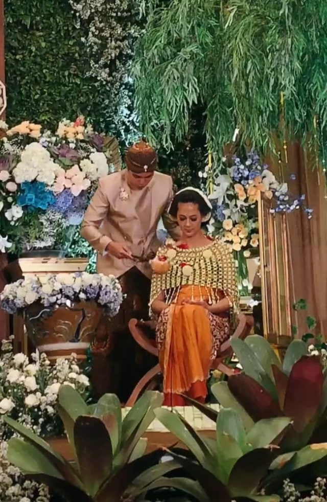7 Momen Acara Tujuh Bulanan Paula Verhoeven dan Baim Wong (302542)