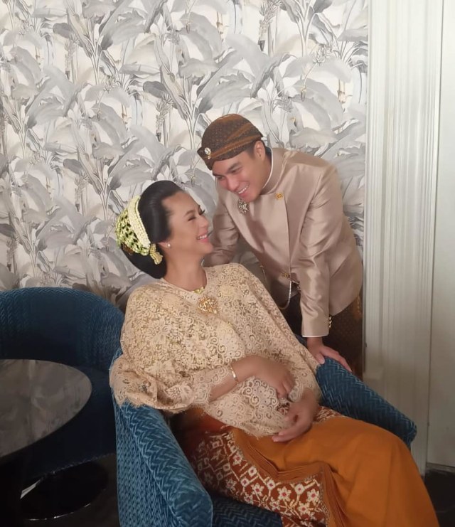 7 Momen Acara Tujuh Bulanan Paula Verhoeven dan Baim Wong (302539)