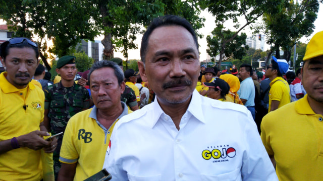 Koordinator Nasional Relawan Golkar Jokowi (Gojo) Rizal Mallarangeng di Taman Pandang Istana, Jakarta Pusat, Minggu (20/10). Foto: Fachrul Irwinsyah/kumparan