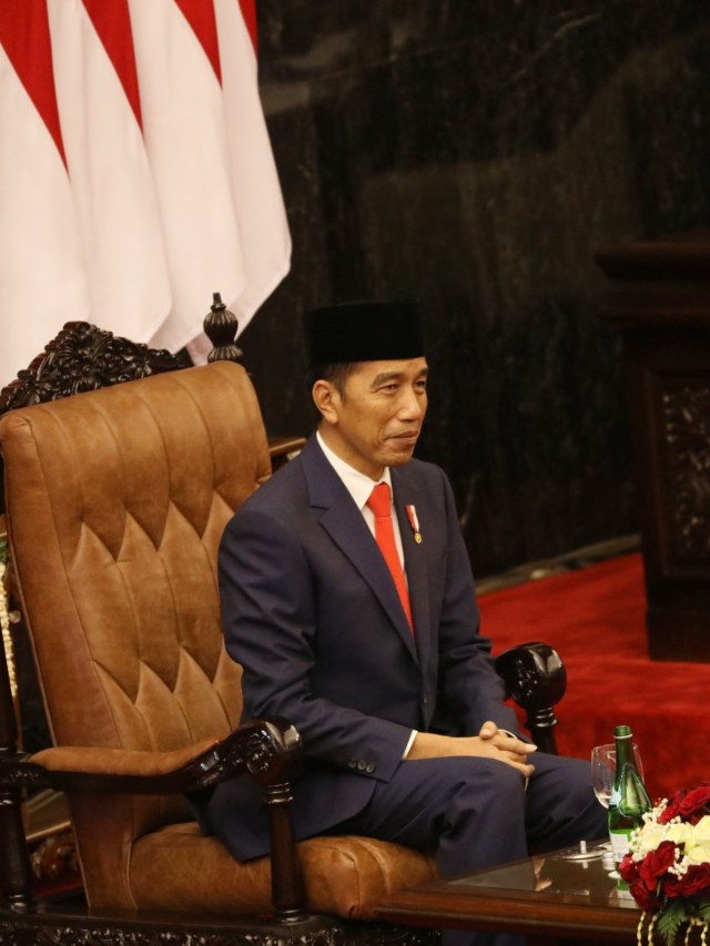 Presiden Joko Widodo saat mengikuti pelantikan Presiden dan Wakil Presiden di Kompleks Parlemen, Senayan, Jakarta, Minggu (20/10). Foto: Jamal Ramadhan/kumparan 