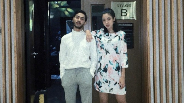 Onadio Leonardo dan Widy Vierratale