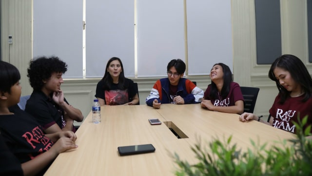 Foto: Bincang Santai dengan Para Pemain Film 'Ratu Ilmu Hitam' (289080)