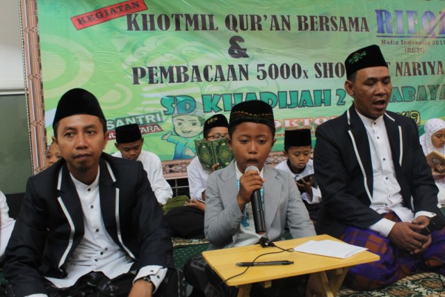 Suasana Hari Santri Nasional di SD Khadijah 2 Surabaya. Foto-foto : Amanah Nur Asiah/Basra