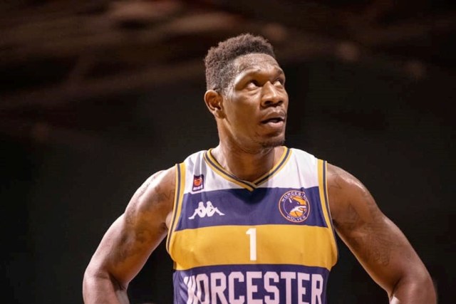 Profil Lester Prosper, Debutan Timnas Basket yang Langsung Jadi Top Performer (105500)