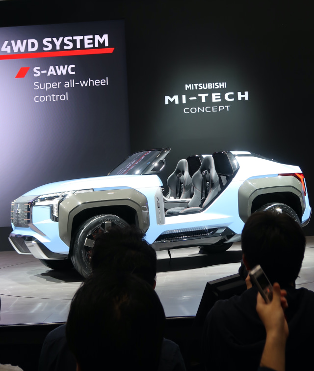 Bisa Tenggak Minyak Tanah, Kapan SUV Turbin Mitsubishi Mengaspal? (152667)