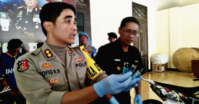 Polisi Tangkap 2 Terduga Pembakar Gunung Arjuno (12414)