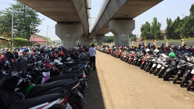 Pesona Park and Ride Belum Menggaet Hati Pengendara Motor (3064)