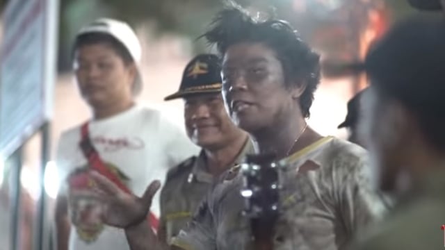 Andika Mahesa nge-prank jadi gembel dan ditangkap Satpol PP