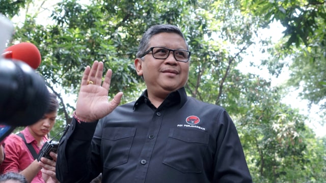 Hasto Kristiyanto berkunjung ke rumah Megawati