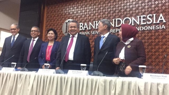 Bank Indonesia (BI) menyampaikan hasil Rapat Dewan Gubernur (RDG) bulan Oktober 2019 di Gedung BI, Jakarta, Kamis (24/10). Foto: Nurul Nur Azizah/kumparan 