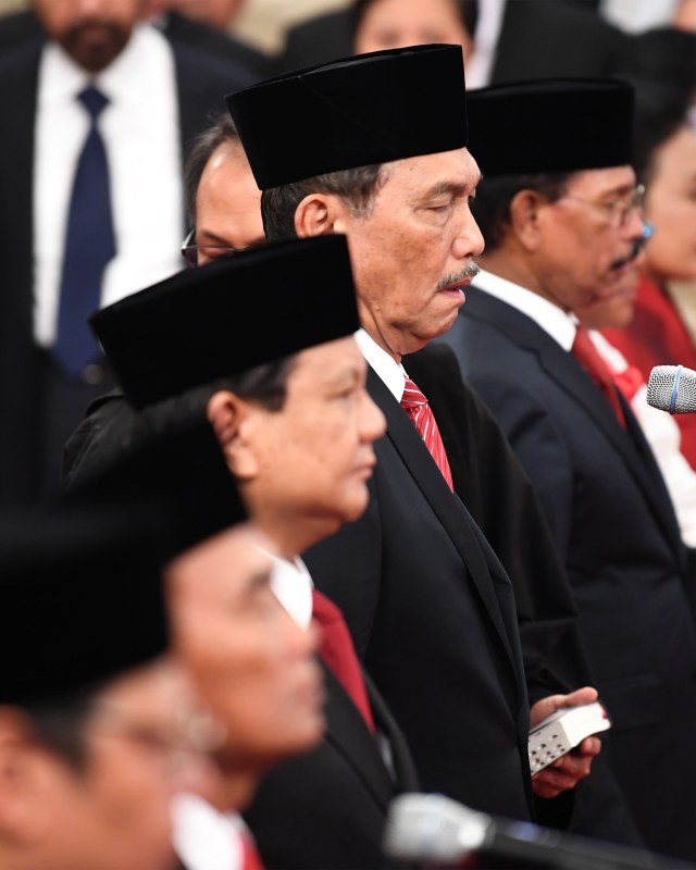 Para menteri baru Indonesia bersumpah saat pelantikan mereka di Istana Negara. Foto: ANTARA FOTO/Wahyu Putro A/foc
