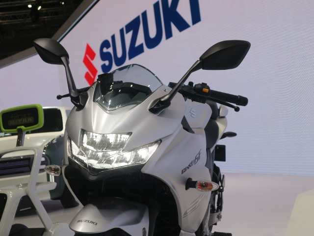 Tampilan depan Suzuki Gixxer SF 250. Foto: Ghulam M Nayazri/kumparan