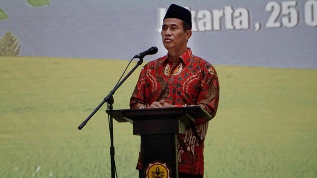 Amran Sulaiman memberikan sambutan saat sertijab di Auditorium Gedung F Kementerian Pertanian, Jakarta, Jumat (25/10/2019). Foto: Jamal Ramadhan/kumparan