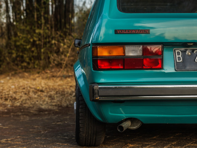 Merawat Volkswagen Golf Mk1 (1243510)