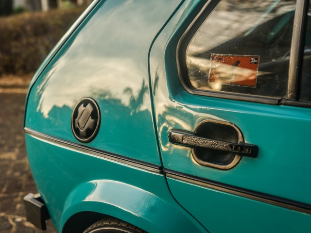 Merawat Volkswagen Golf Mk1 (1243517)