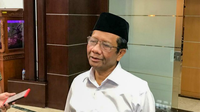 Mahfud MD soal Desakan Mundur: Emang ICW Siapa? | kumparan.com
