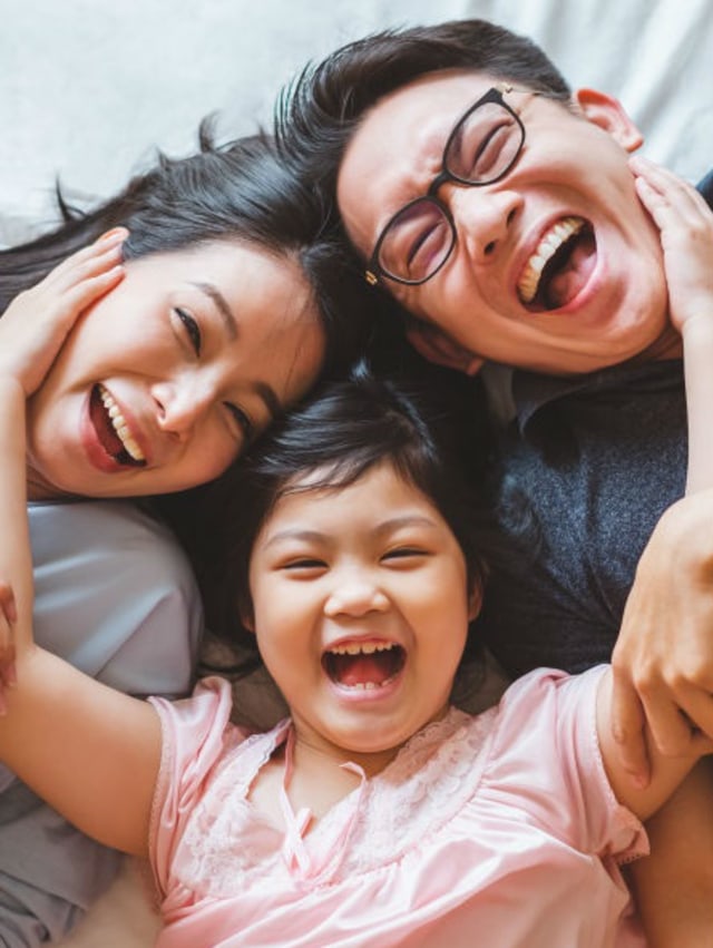 Ilustrasi orang tua antusias dengan minat anak.  Foto: Shutterstock