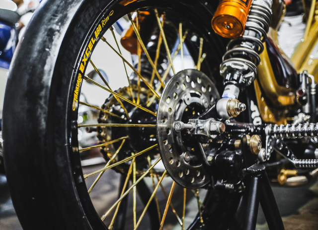Honda C700 Choppy Cub: Bebek Jadul dengan DNA Racing (175772)
