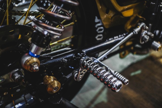 Honda C700 Choppy Cub: Bebek Jadul dengan DNA Racing (175775)