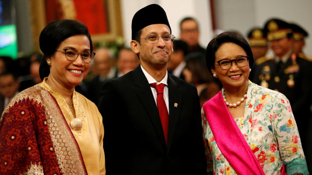 Menkeu Sri Mulyani, Mendikbud-Dikti Nadiem Makarim dan Menlu Retno Marsudi. Foto: REUTERS/Willy Kurniawan