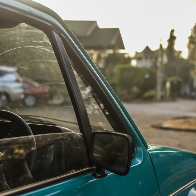 Merawat Volkswagen Golf Mk1 (1243519)