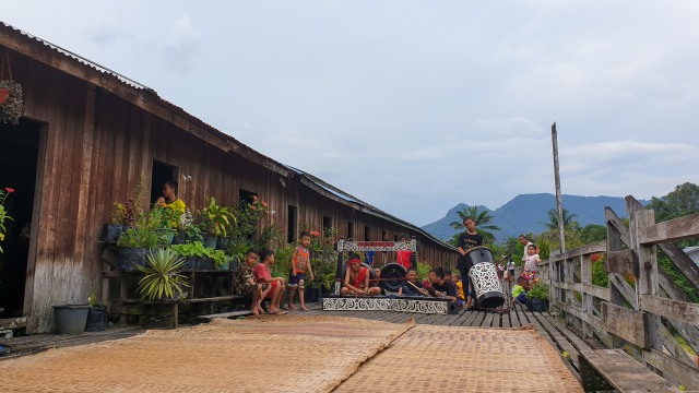 Kondisi wisata budaya di Rumah Radakng alias Rumah Panjang di Desa Saham, Kabupaten Landak, Kalimantan Barat. Foto: Achmad Rafiq/kumparan