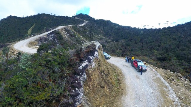 Jalan trans Papua yang telah dibangun. (Foto: Kementerian PUPR)