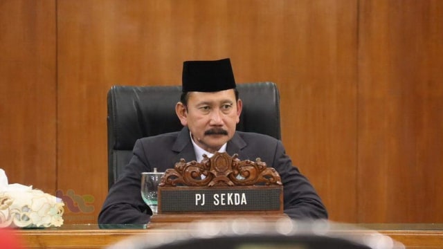 Pj Sekretaris Daerah (Sekda) Kabupaten Bojonegoro, Drs Abimanyu Ponco Atmojo Iswinarno MM, dalam sebuah acara di Bojonegoro